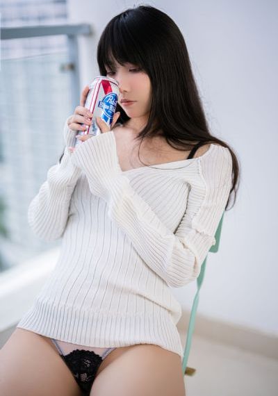 男同桌把我下面摸流水了-正版动漫在线观看