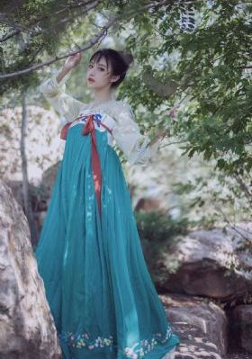 丹东四中无敌偷情-迅雷影院免费电视剧