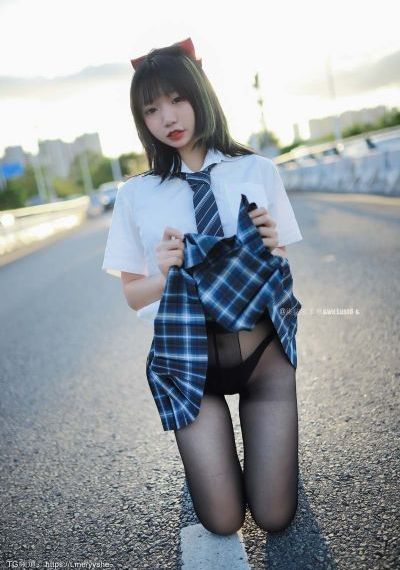骚少妇无码帝国-高清蓝光电影未删减版